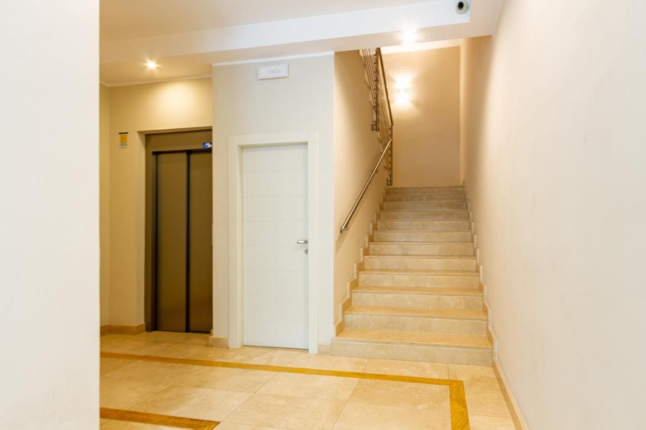 Blu 2P - Palazzina Laura Myho Casa Lägenhet Tortoreto Exteriör bild
