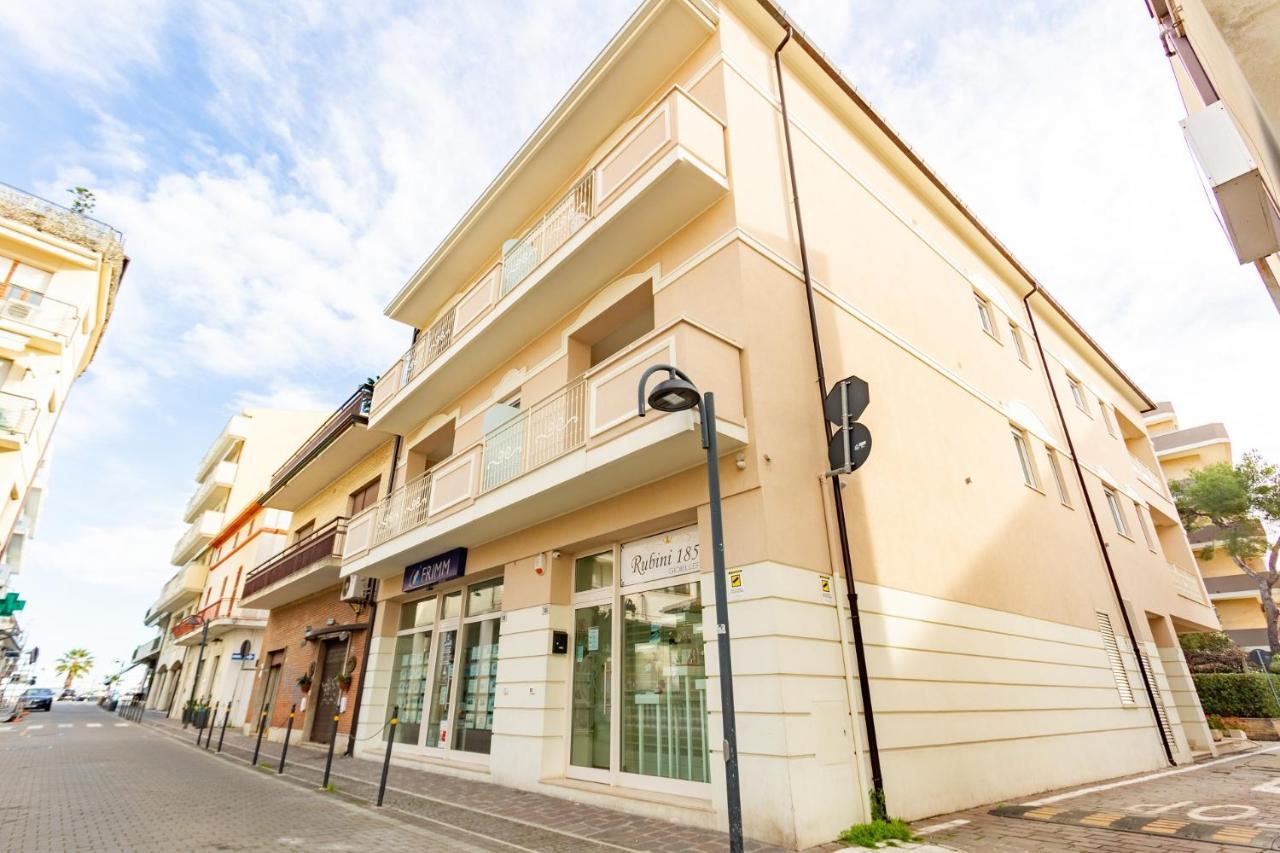 Blu 2P - Palazzina Laura Myho Casa Lägenhet Tortoreto Exteriör bild